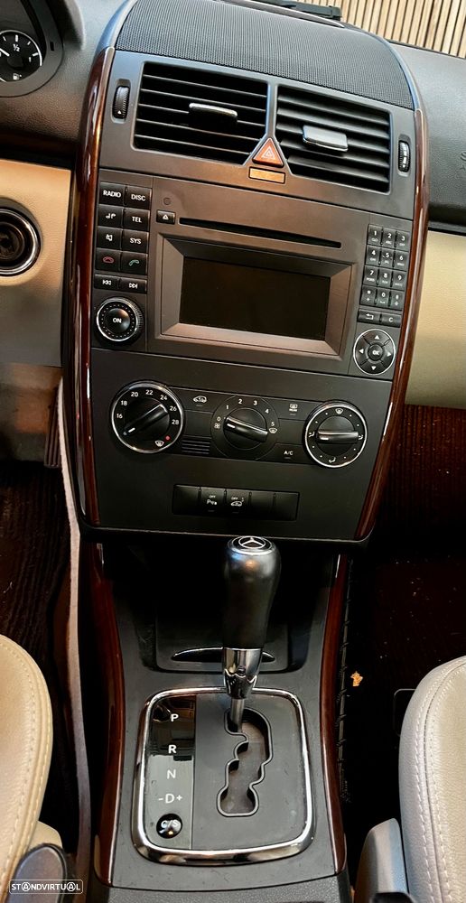 Mercedes-Benz A 180 CDi Elegance Automatic - 14