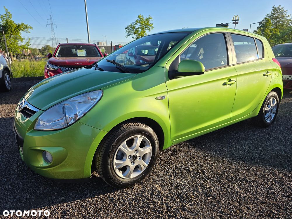 Hyundai i20 1.2 FIFA WM Edition - 24