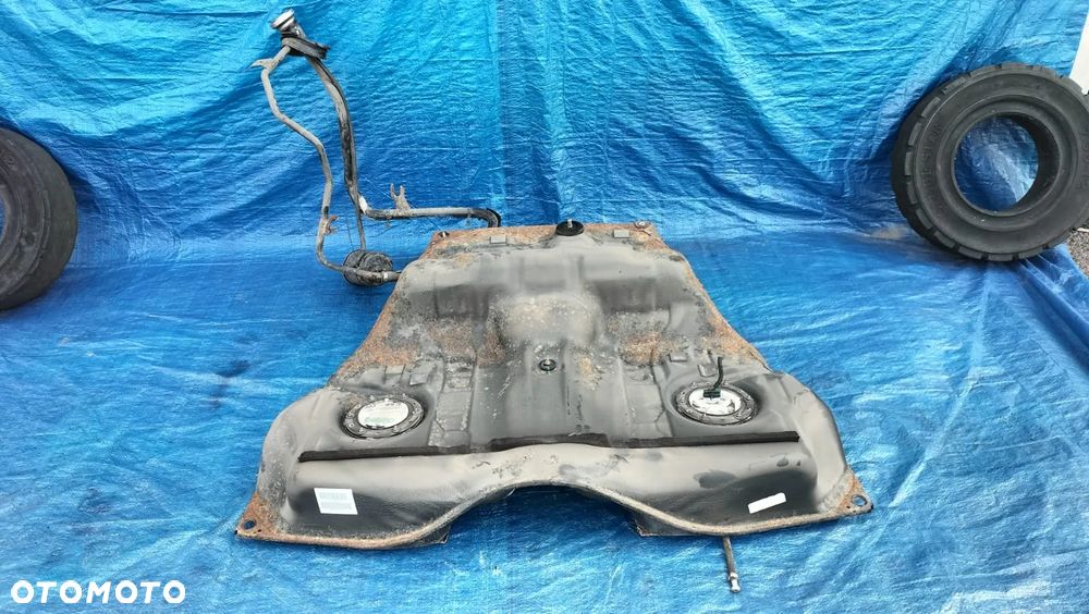 ZBIORNIK PALIWA BAK MERCEDES CL W216 CL500 5.5 V8