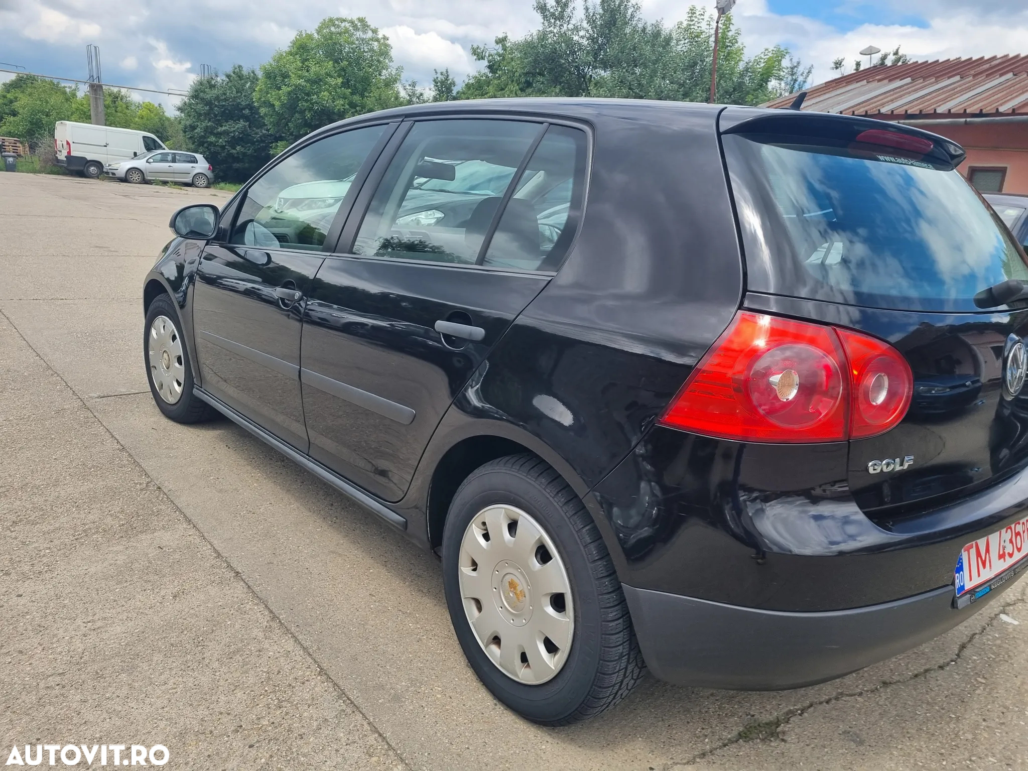 Volkswagen Golf 1.9 TDI DPF Goal - 23