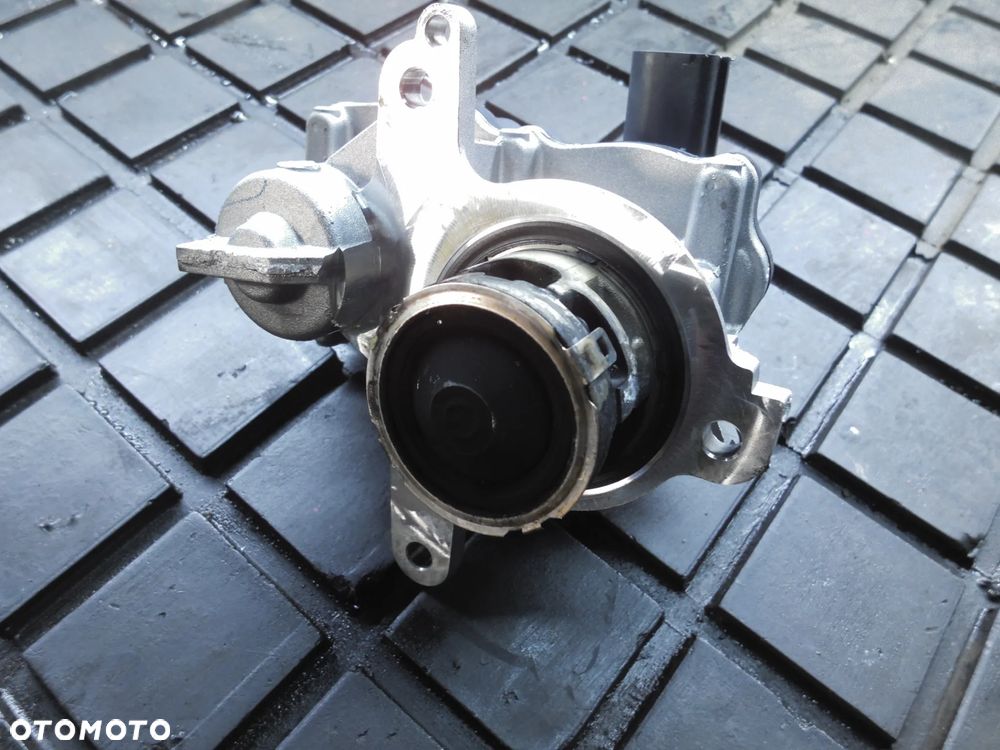 AUDI Q3 83A 2.0TDI 35TDI Zawór EGR 05L131501M - 1