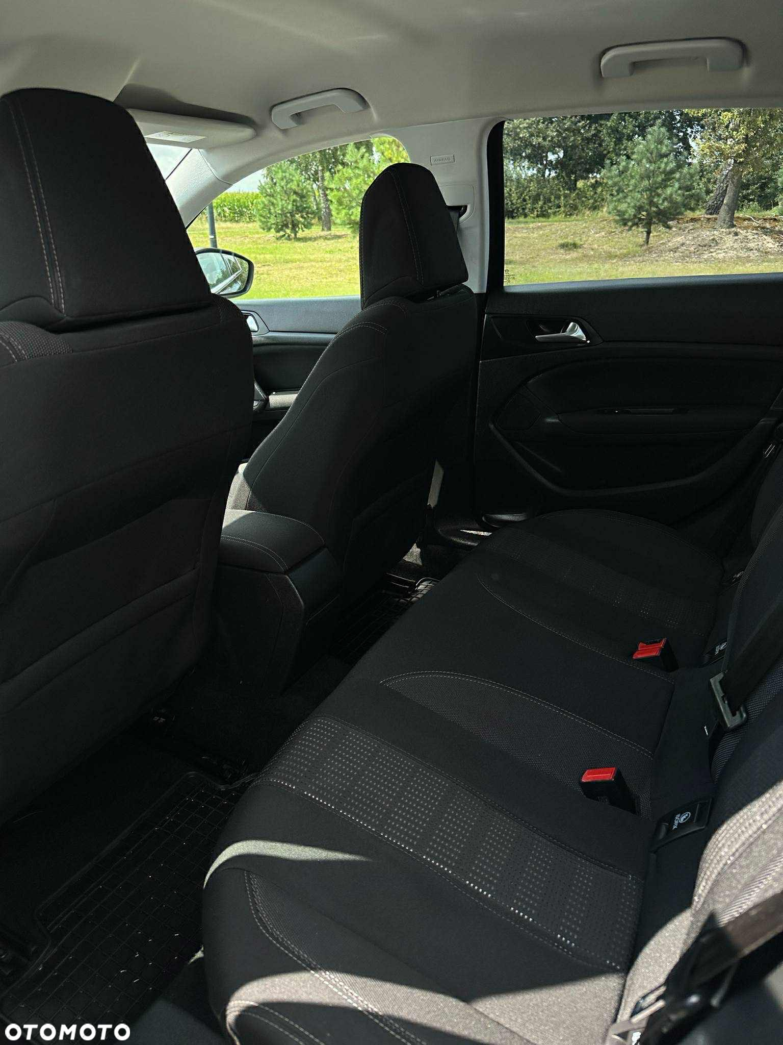 Peugeot 308 1.2 PureTech Allure S&S - 8