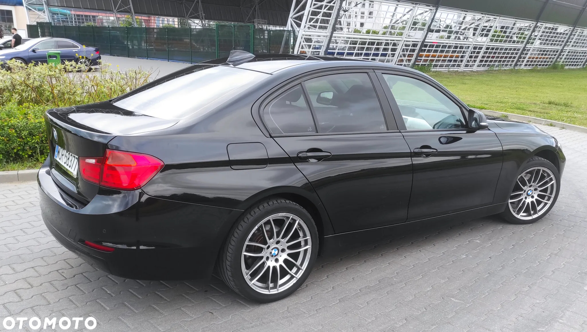 BMW Seria 3 318d - 8