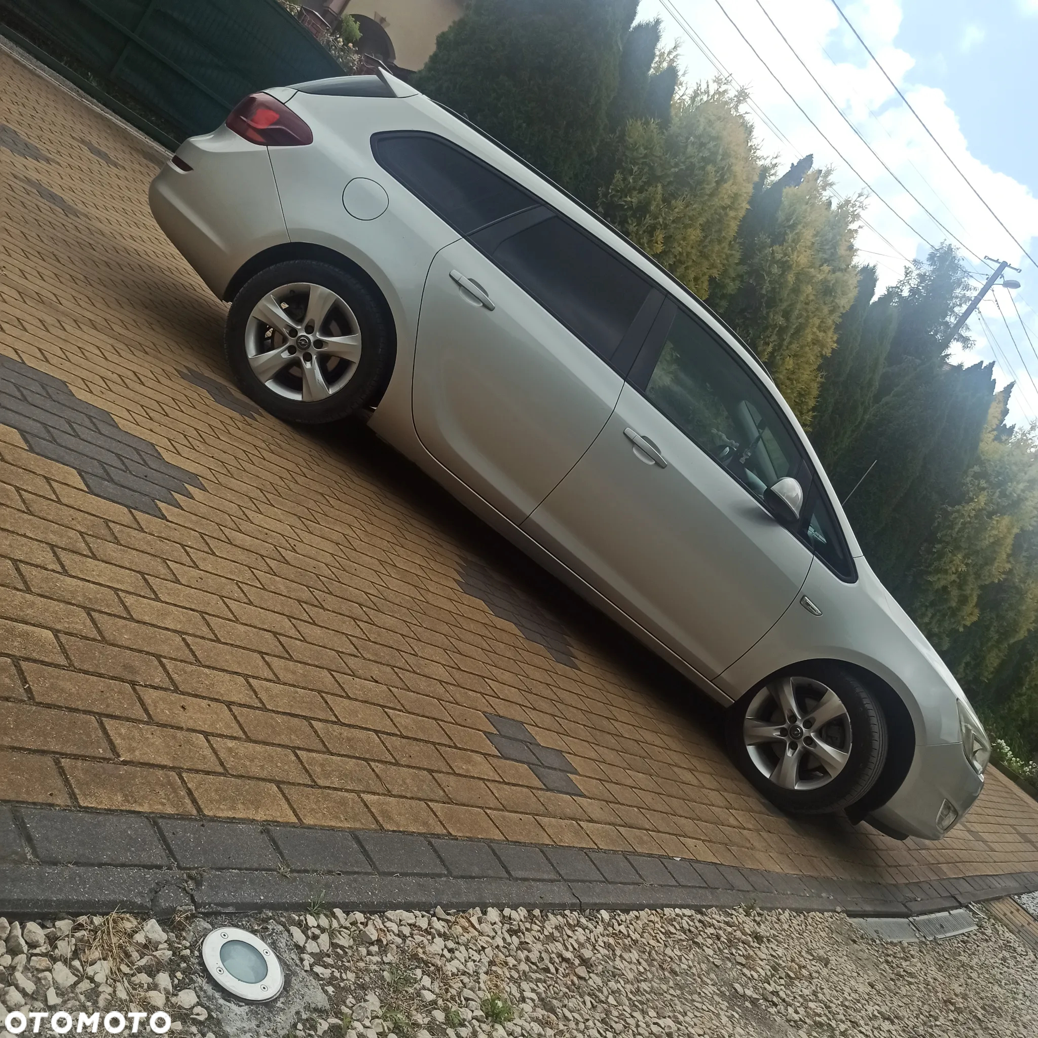 Opel Astra IV 2.0 CDTI Cosmo - 5