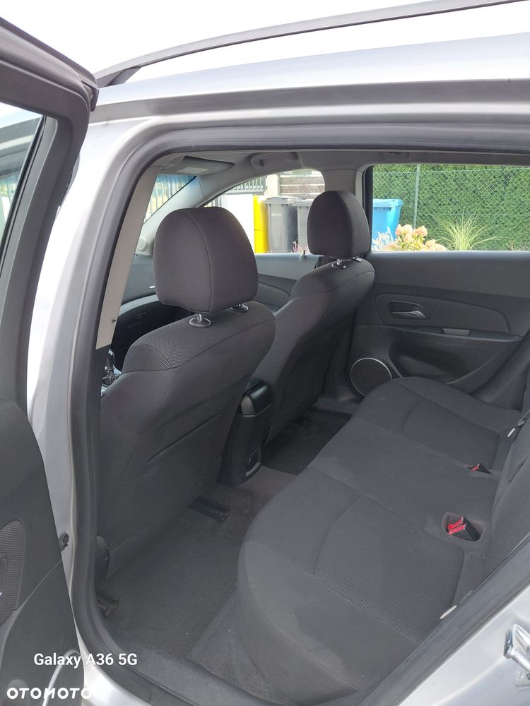 Chevrolet Cruze 1.6 LT - 13