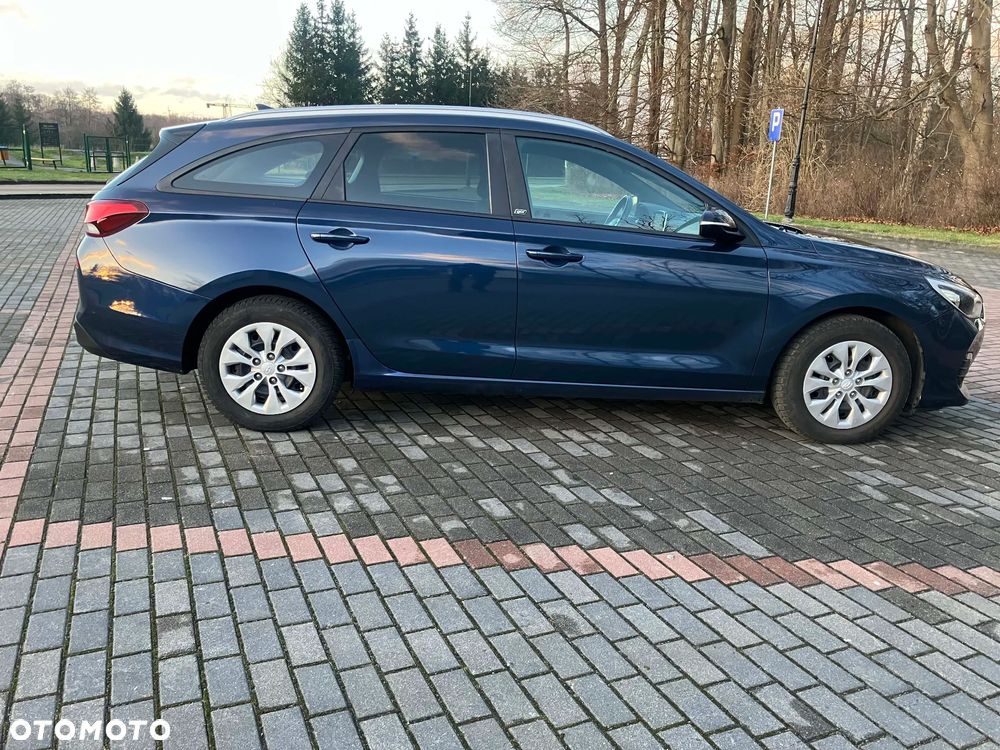 Hyundai i30 1.6 D GO DCT - 2