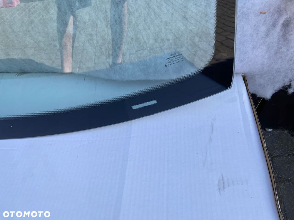 mercedes c-klasa w203 coupe szyba przednia po 2000 - 3