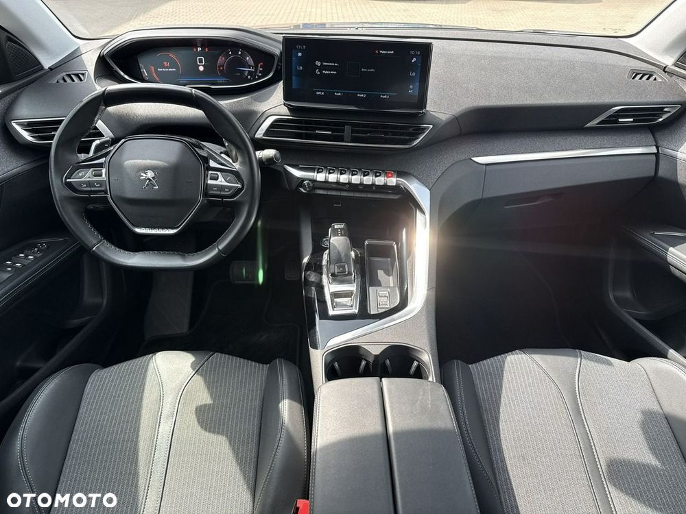 Peugeot 5008 2.0 BlueHDi Allure Pack S&S EAT8 - 22