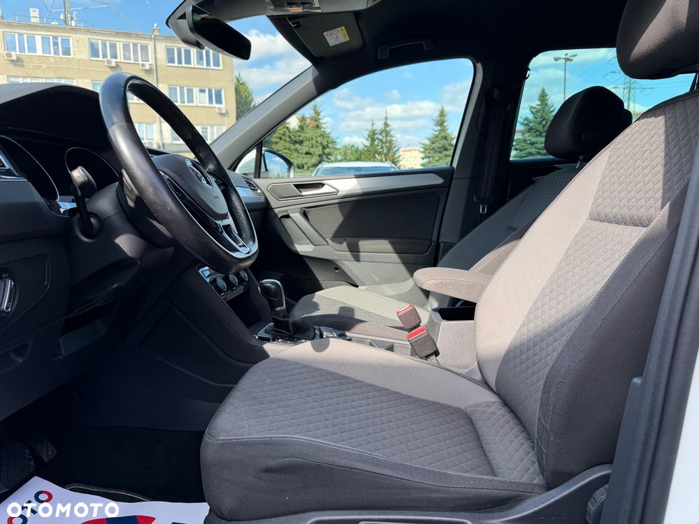 Volkswagen Tiguan 2.0 TDI SCR DSG R-Line - 17