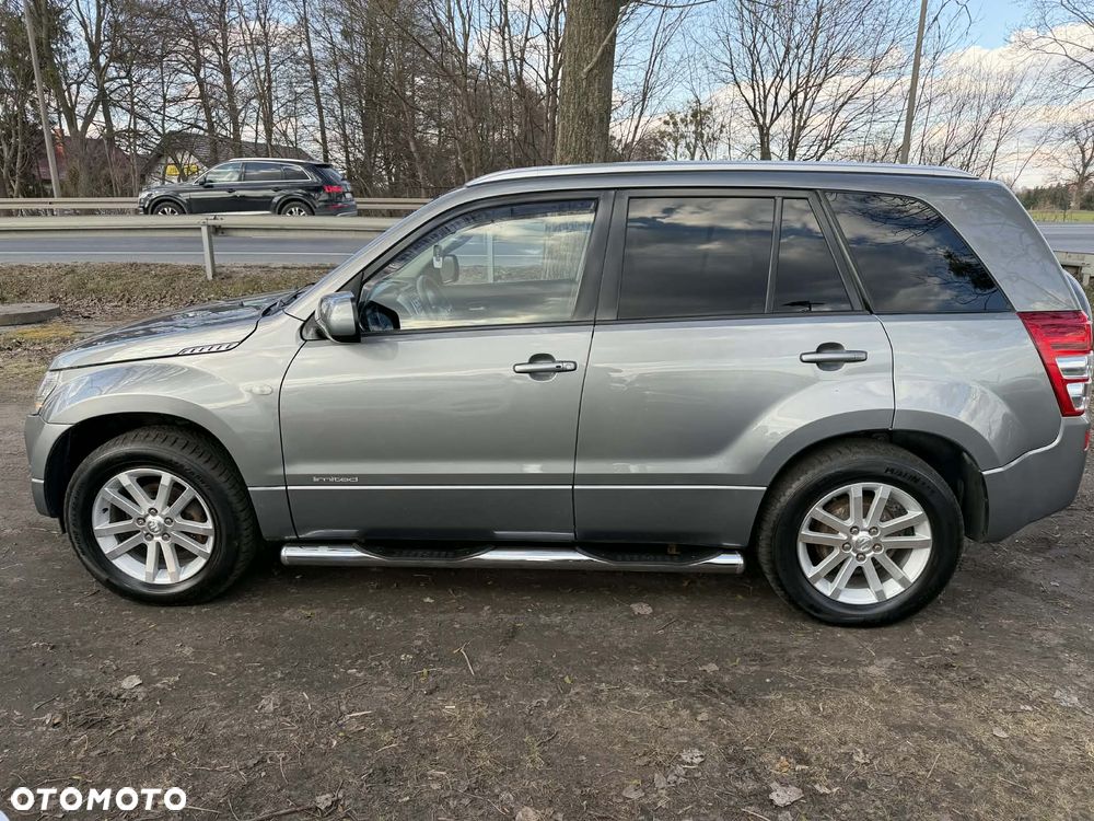 Suzuki Grand Vitara 2.0 Comfort Limited - 10
