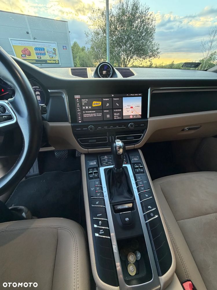 Porsche Macan Standard - 21