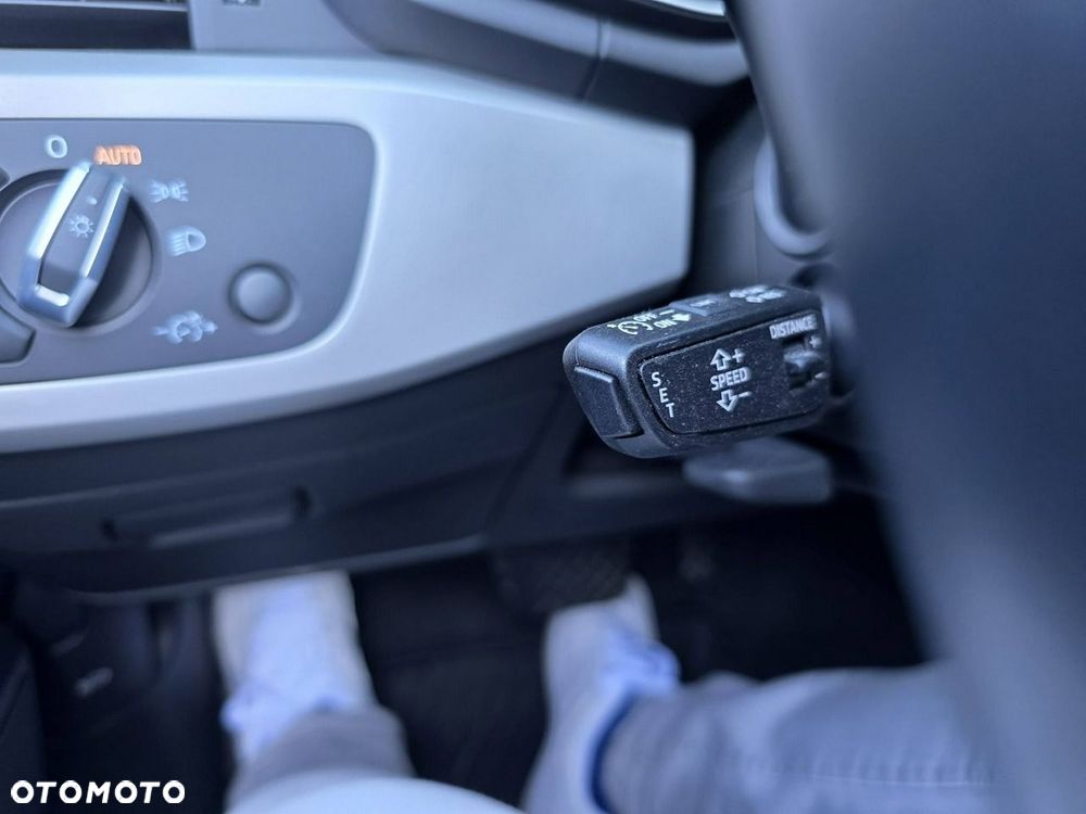 Audi A4 Limousine 40 TFSI S tronic S line - 15