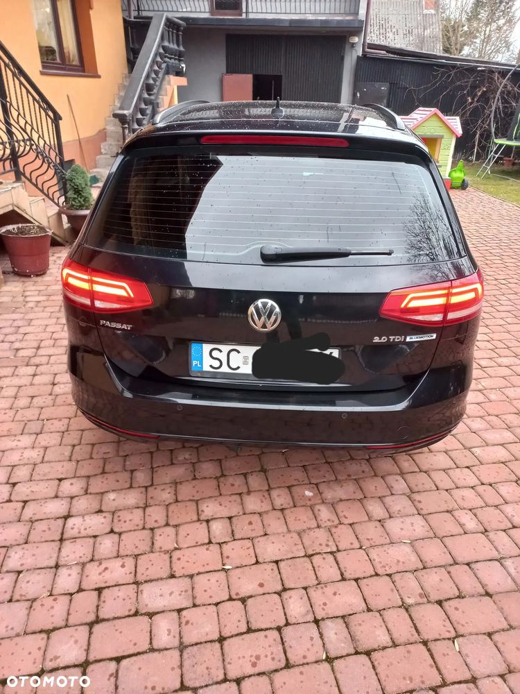Volkswagen Passat - 2