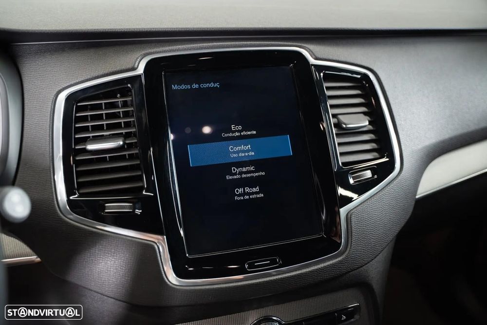 Volvo XC 90 2.0 D4 R-Design - 31