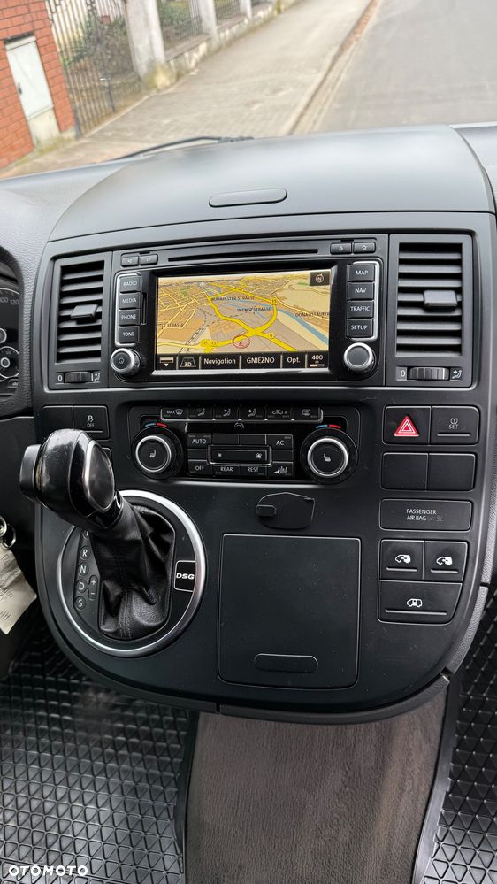 Volkswagen Multivan - 14