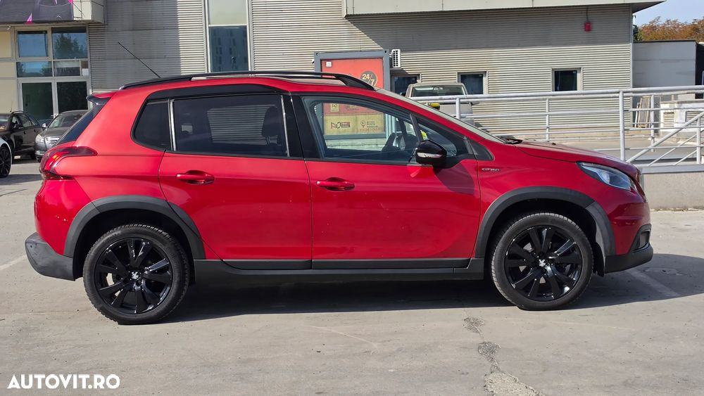 Peugeot 2008 1.2 PureTech Turbo GT-Line - 4