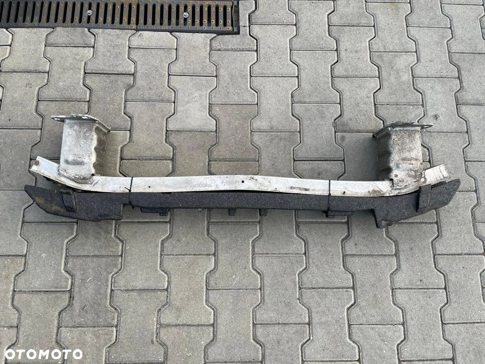 AUDI A8 D4 WZMOCNIENIE BELKA ZDERZAKA PRZÓD - 2
