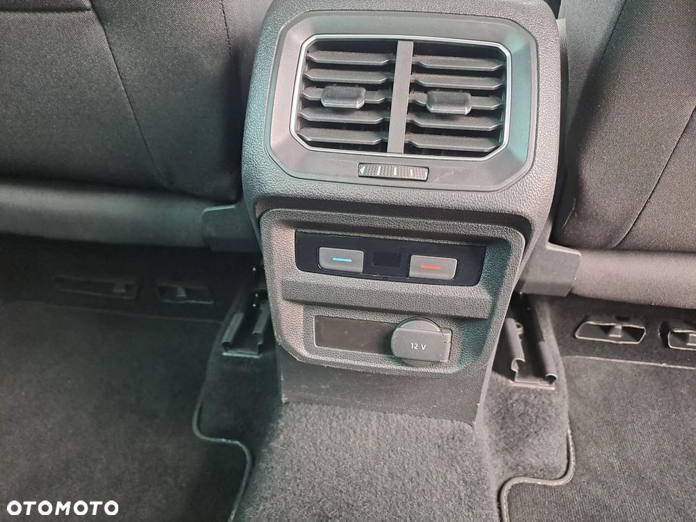 Volkswagen Tiguan - 23