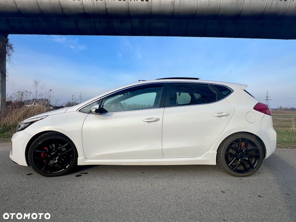 Kia Ceed 1.6 T-GDI GT - 5