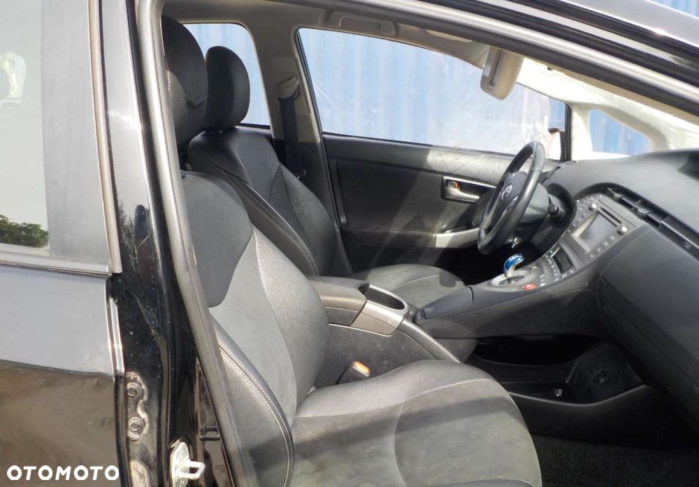 Toyota Prius - 14