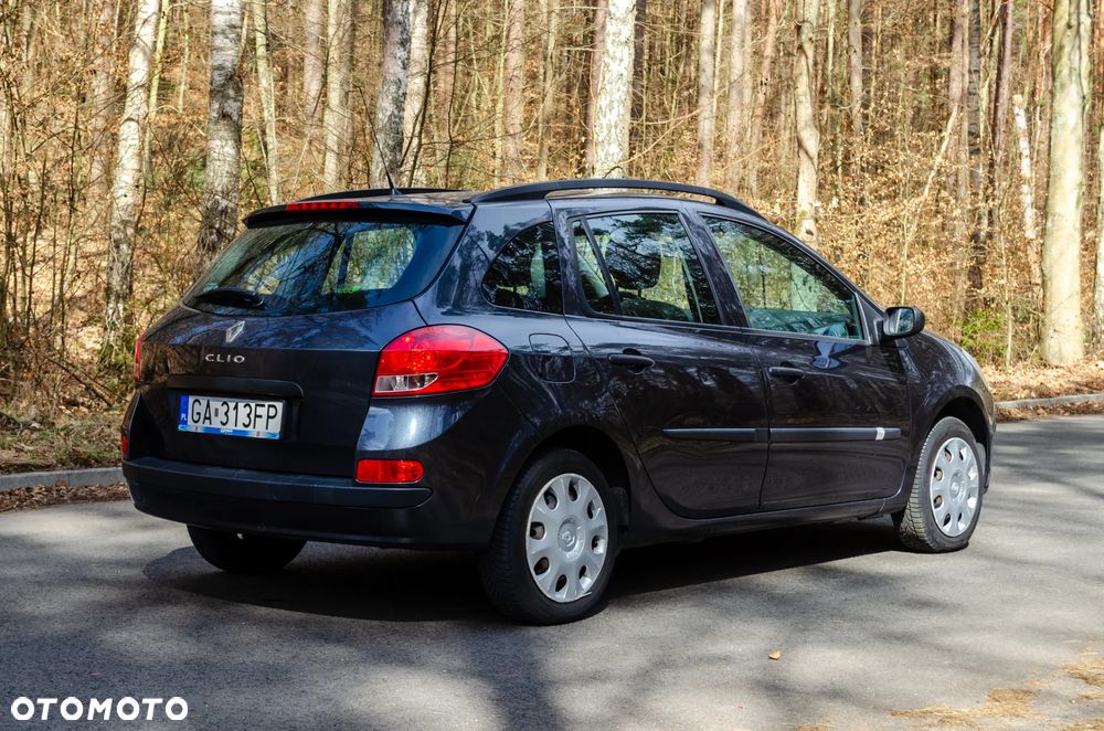 Renault Clio 1.2 16V Wind - 8