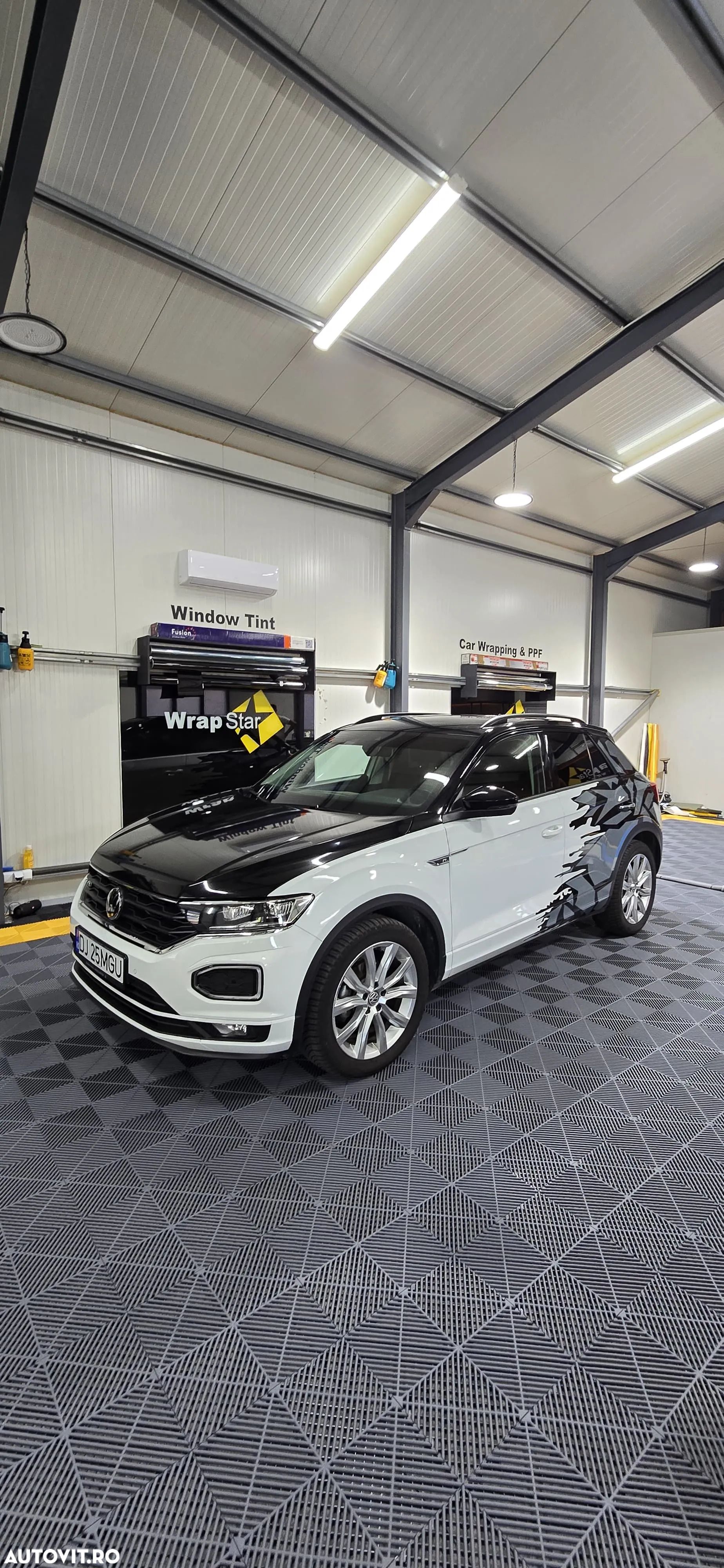 Volkswagen T-ROC - 1