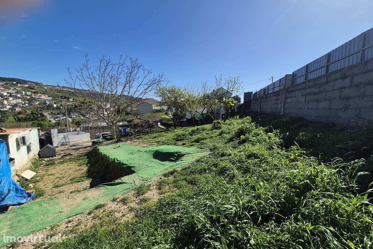 Terreno Urbano com 461m2 - Grande imagem: 2/9