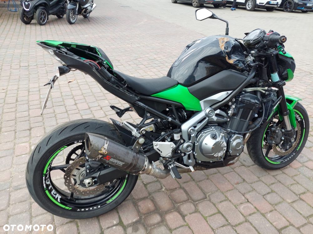Kawasaki Z 900 - 11