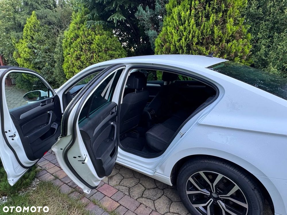 Volkswagen Passat 1.8 TSI BMT Comfortline - 5