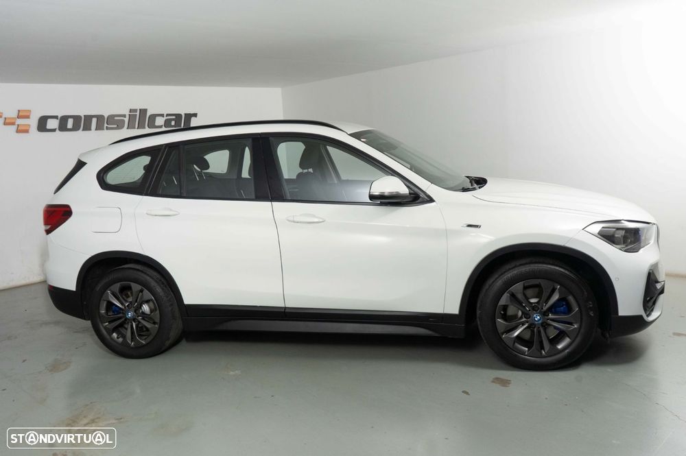 BMW X1 25 e xDrive Corporate Edition - 7