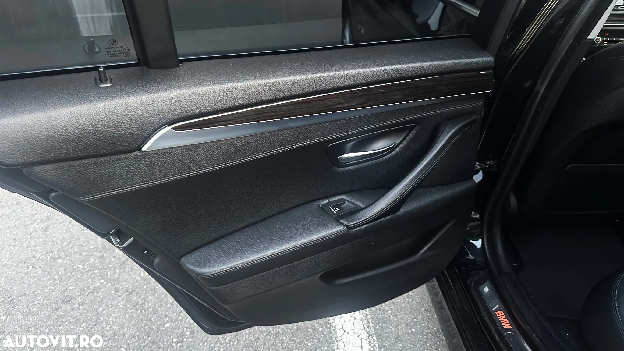 BMW Seria 5 525d Luxury Line - 18