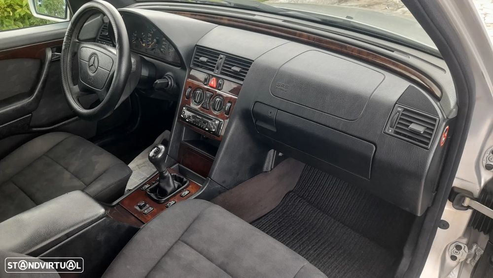 Mercedes-Benz C 200 Kompressor Classic - 37