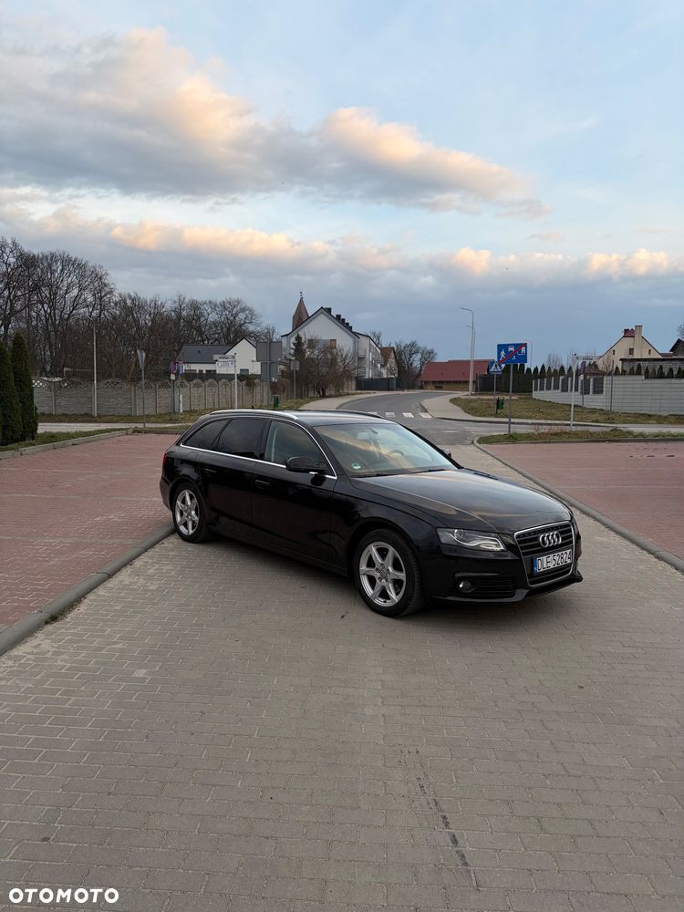 Audi A4 Avant - 11