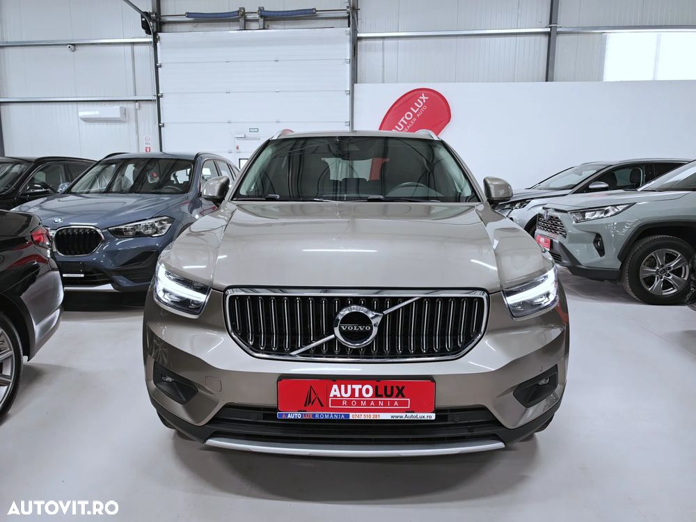 Volvo XC 40 T2 AT8 Momentum - 2