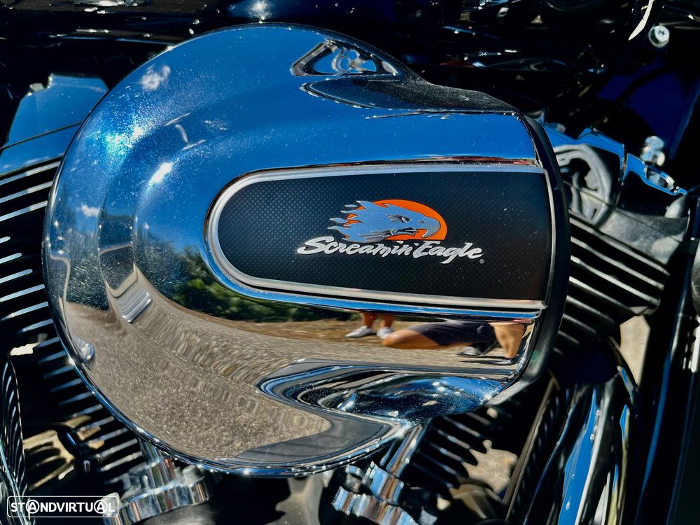 Harley-Davidson FLHTC - 12