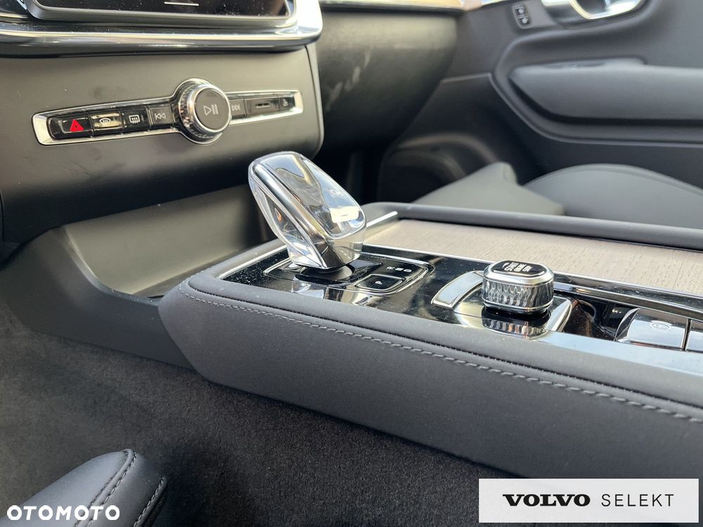 Volvo XC 90 - 13