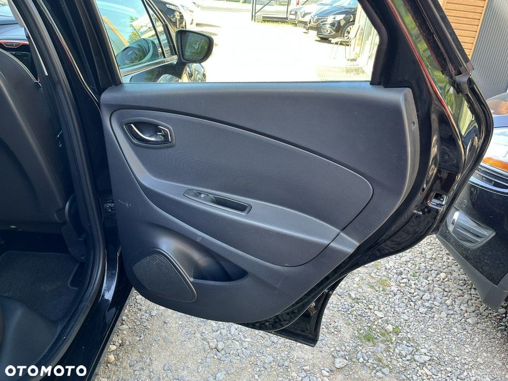 Renault Captur - 23
