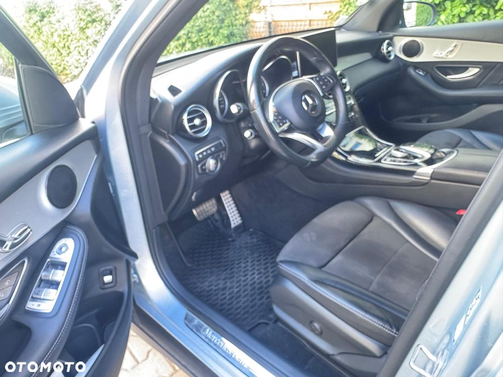 Mercedes-Benz GLC 220 d 4Matic 9G-TRONIC - 30