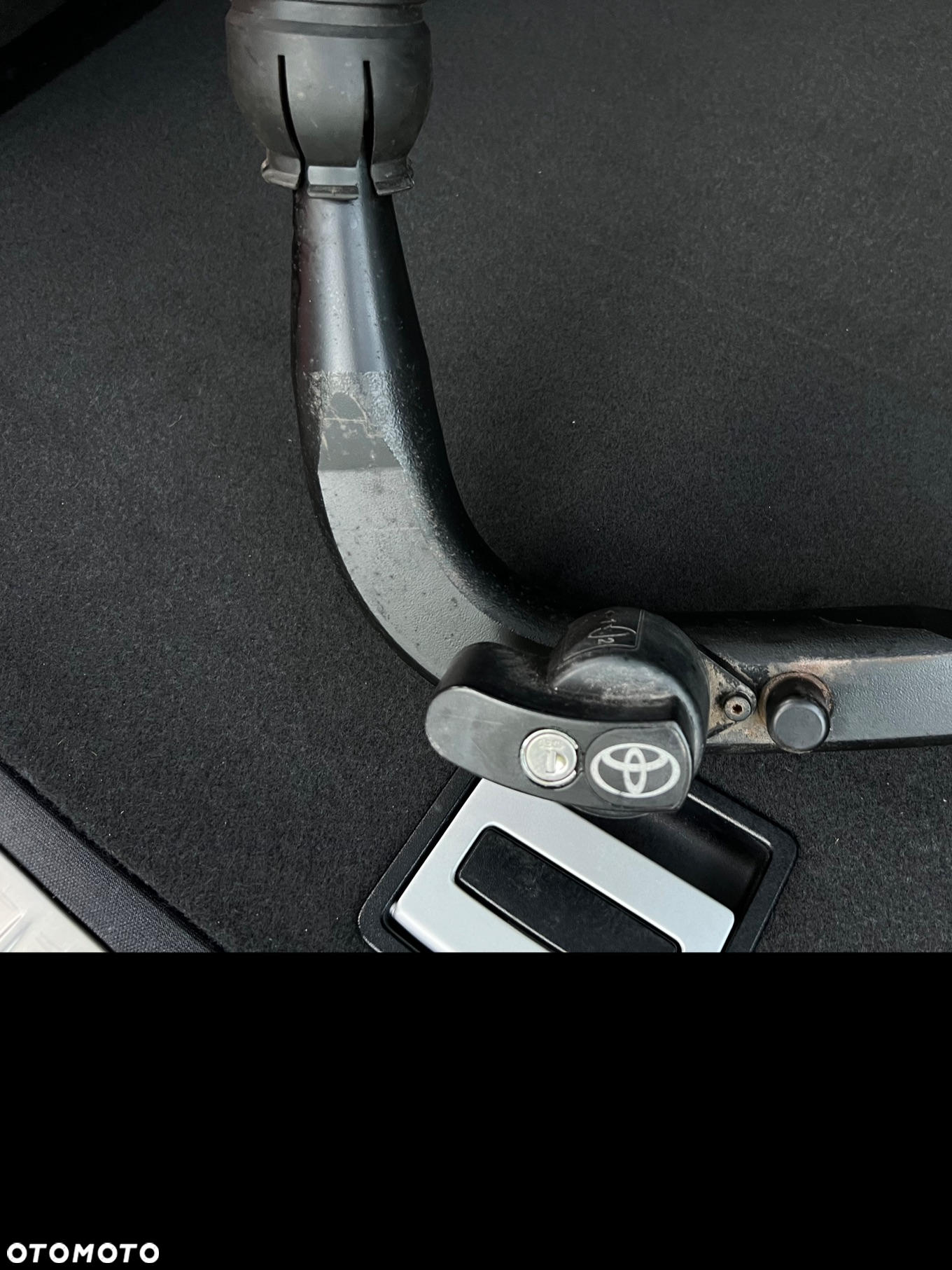Toyota Avensis 1.8 Premium - 39