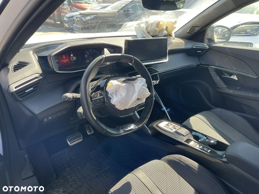 Peugeot 2008 GT Line - 8