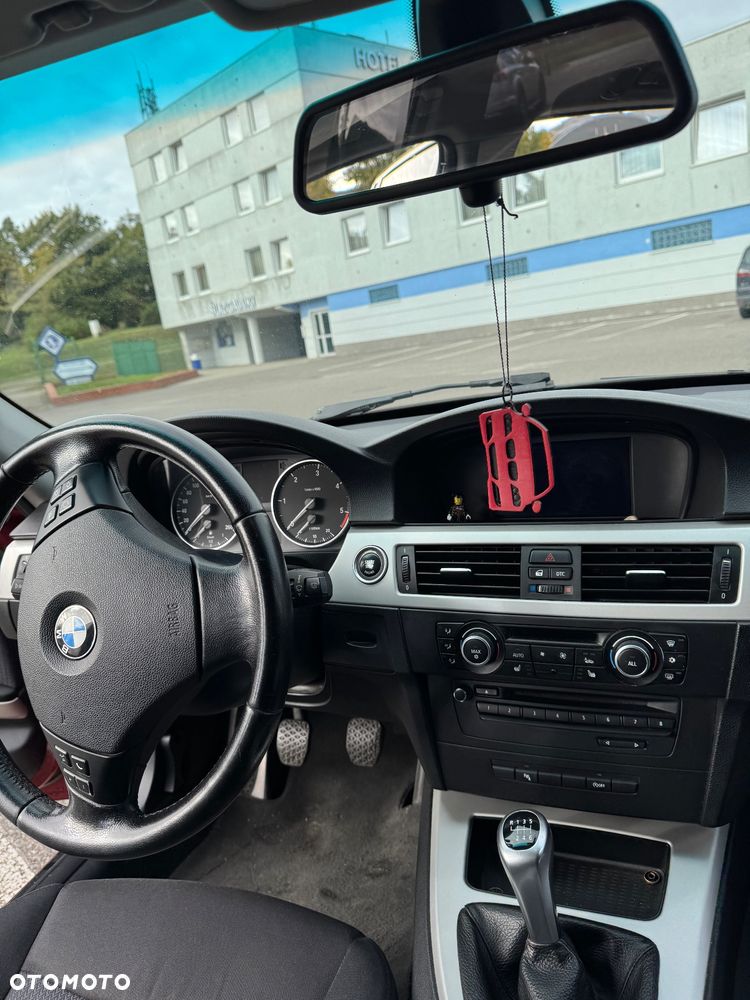 BMW Seria 3 320d - 14