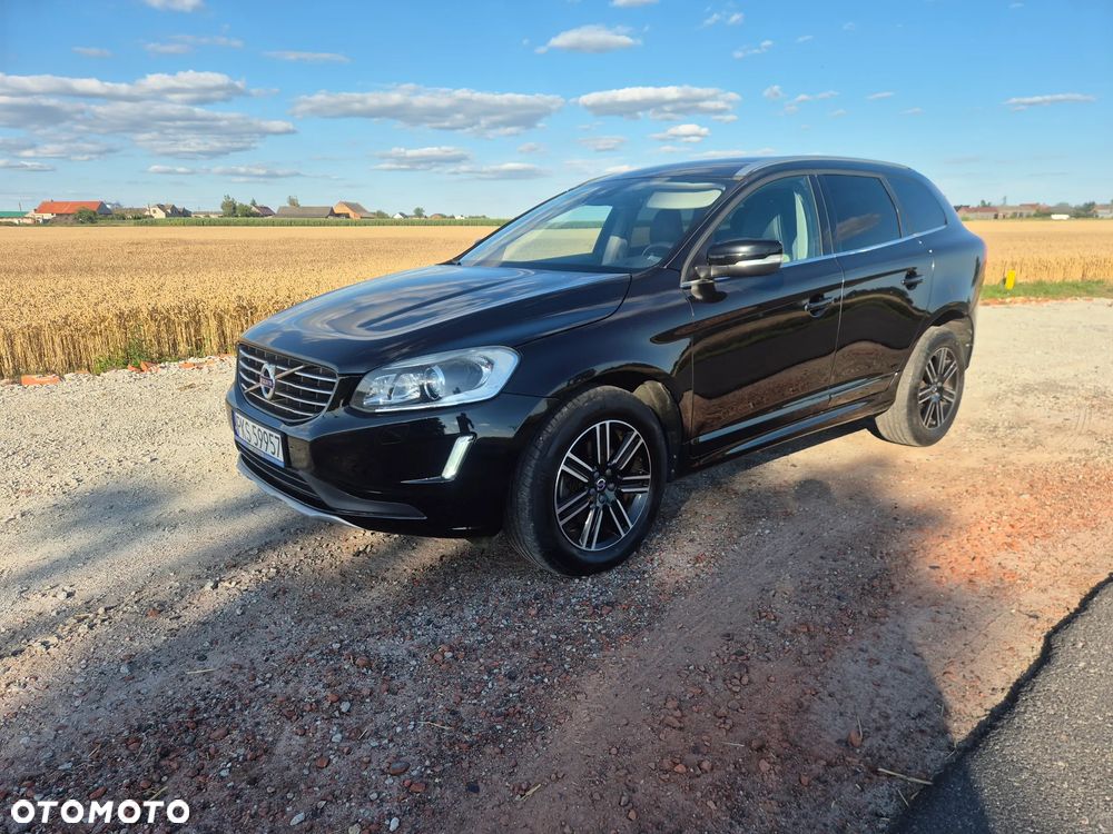 Volvo XC 60 D3 SCR Momentum - 1