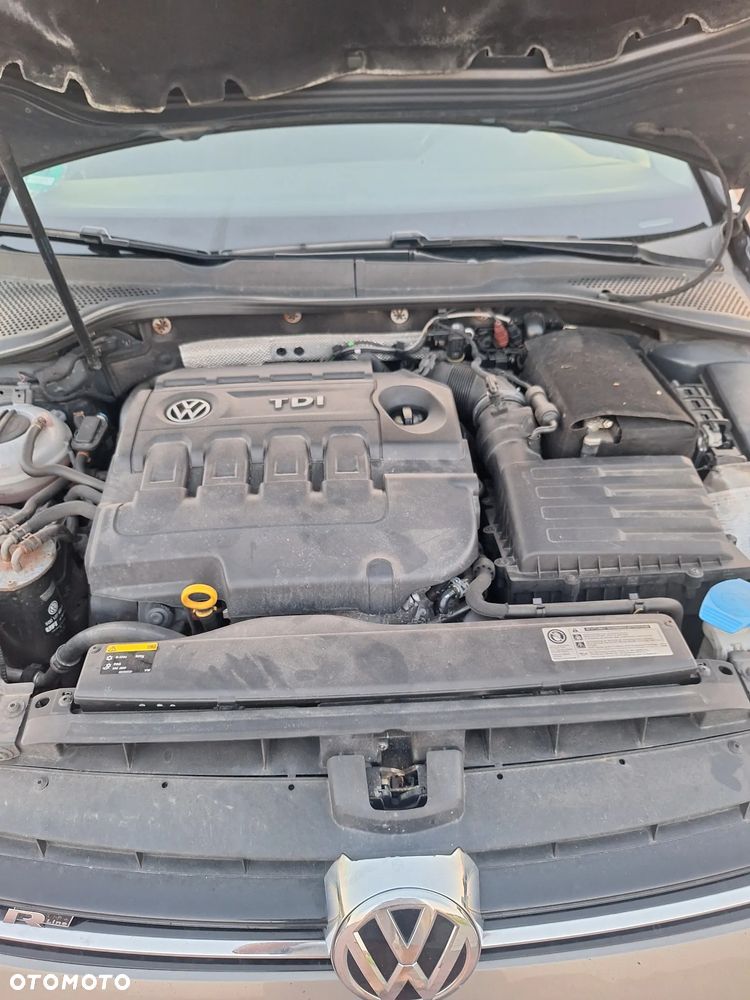 Volkswagen Golf 2.0 TDI (BlueMotion Technology) Highline - 5