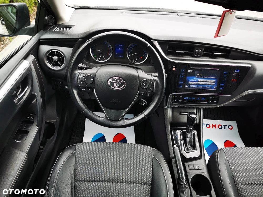 Toyota Corolla 1.6 Executive MS - 18