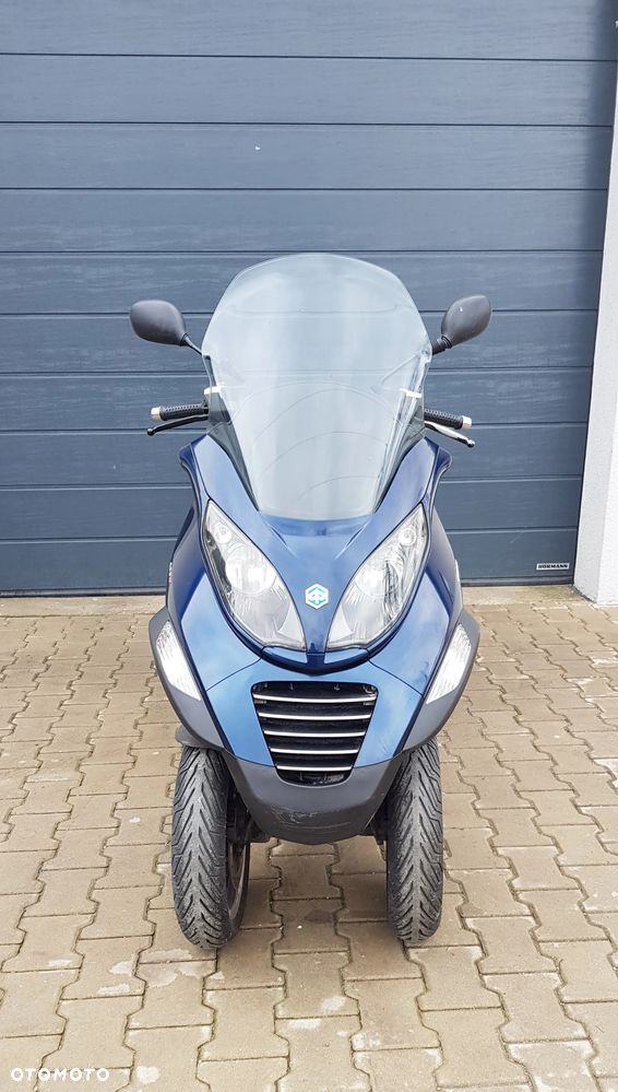 Piaggio MP-3 - 2