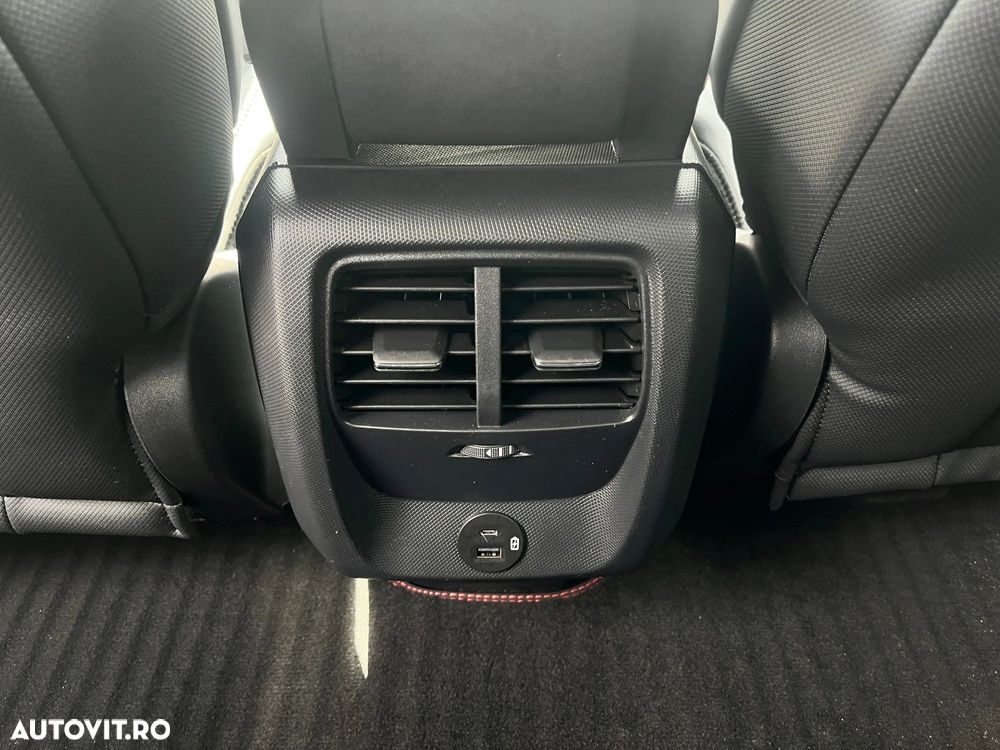 Ford Mustang Mach-E AWD PREMIUM - 12