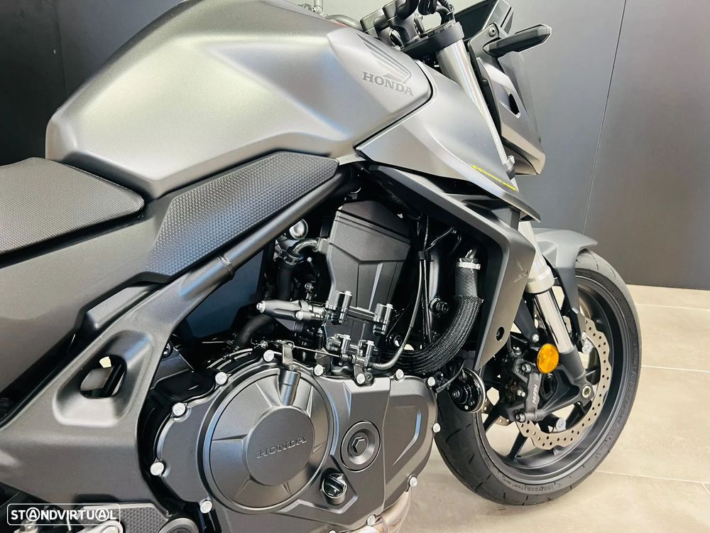 Honda Hornet 750 - 6