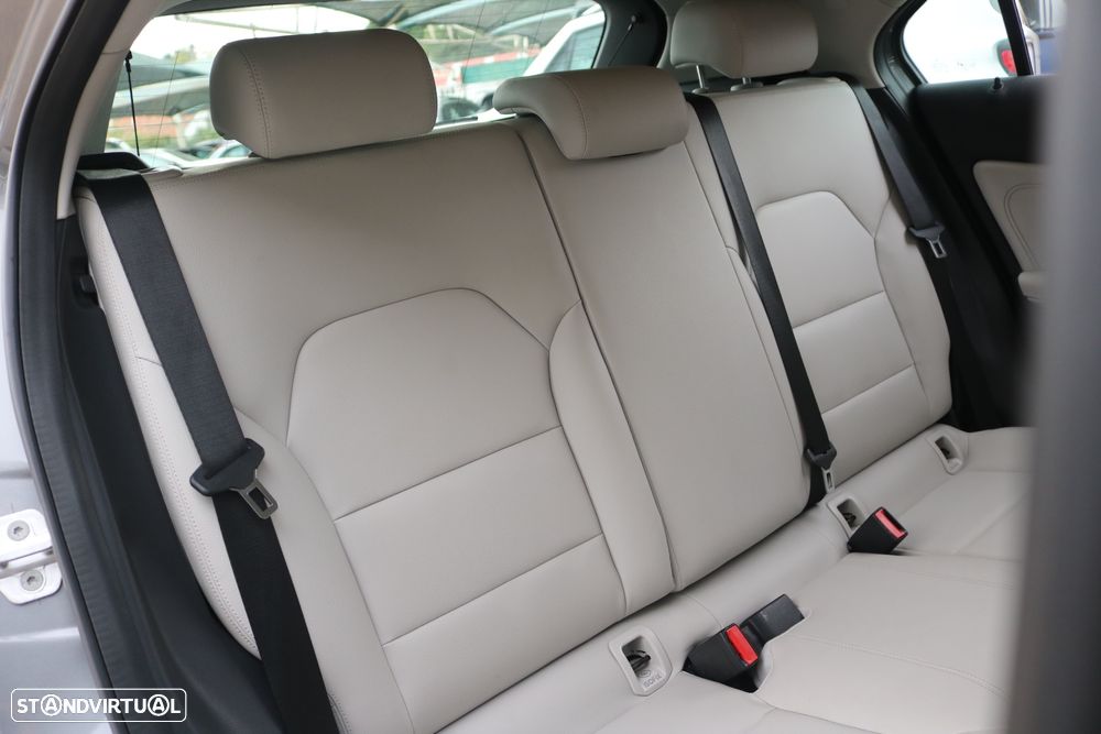 Mercedes-Benz A 250 BlueEfficiency Aut. - 15