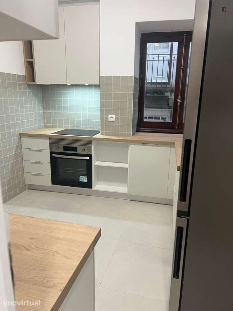 Quarto - localizado em Montes Claros Coimbra - Grande imagem: 3/13