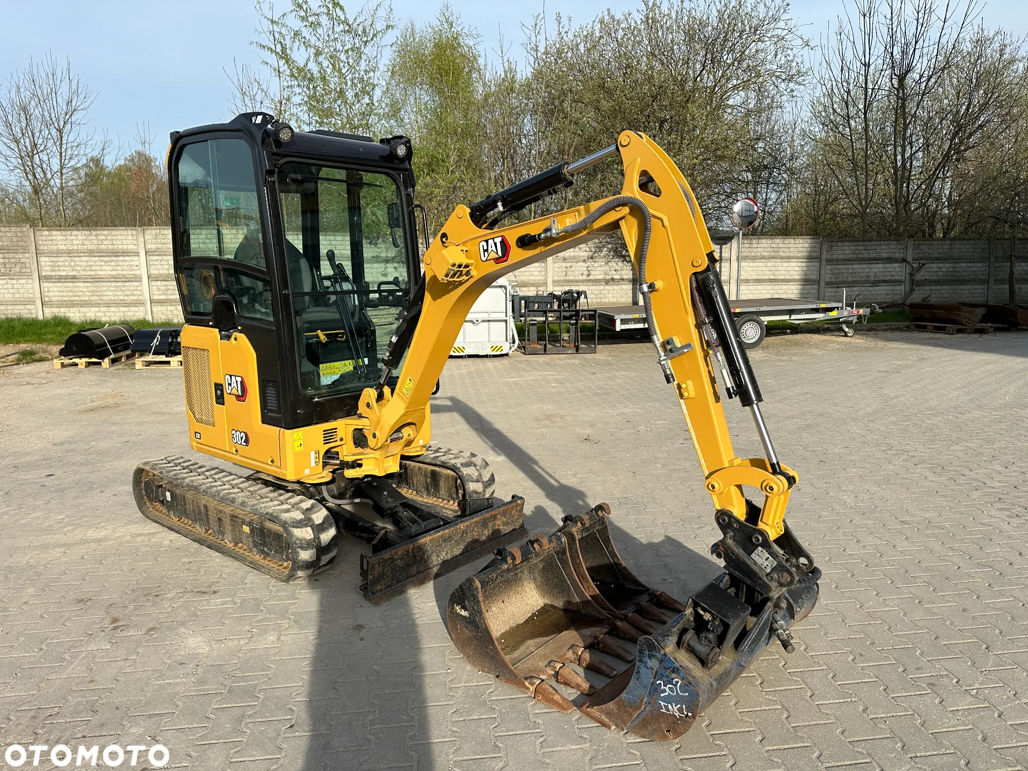 Caterpillar 302 - 3
